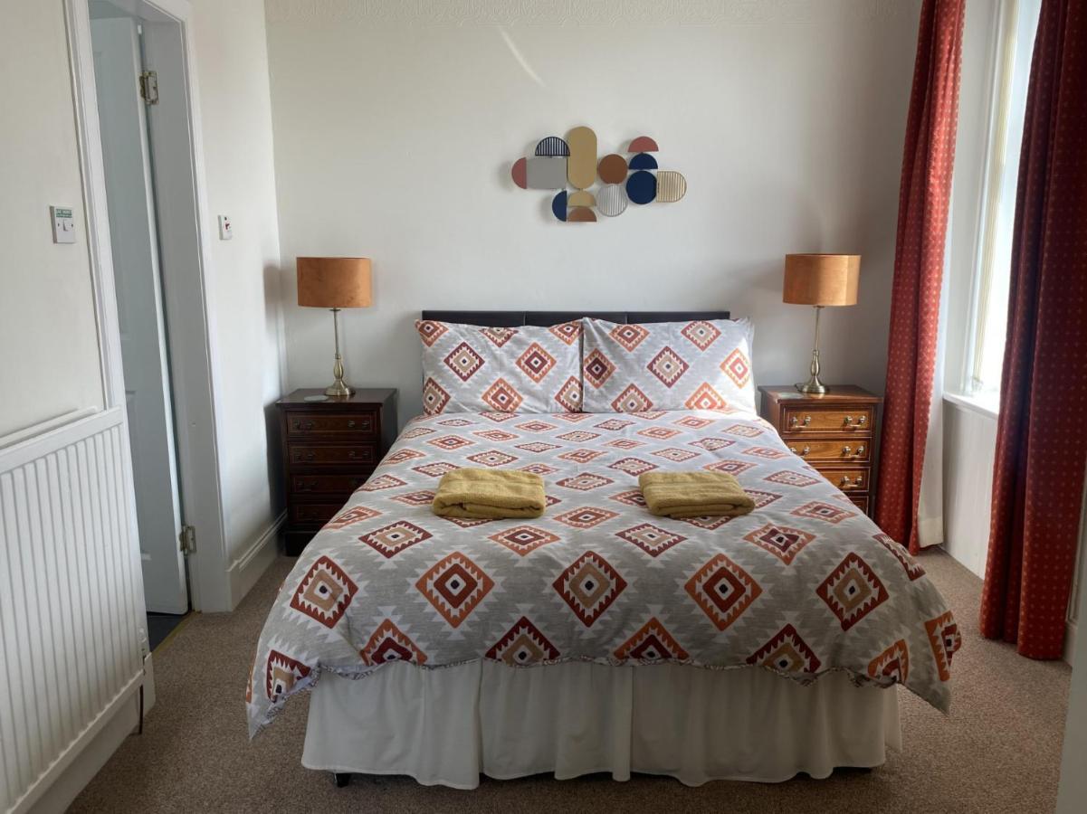 Lomond Guest House Leven  Εξωτερικό φωτογραφία